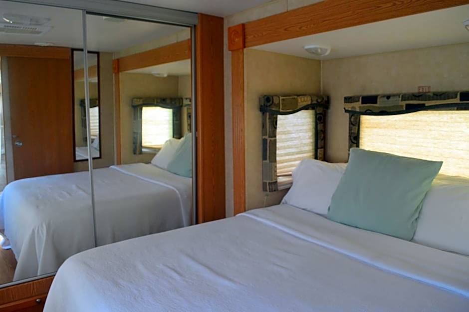 Photo 1 of 3 of Mobile Home