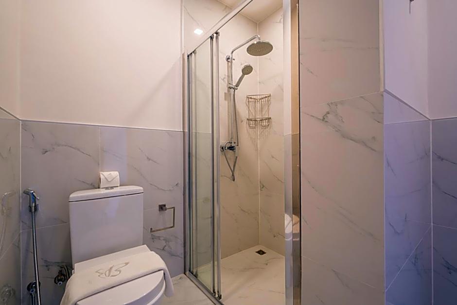 Hill Side Karon Kata Beach Condo