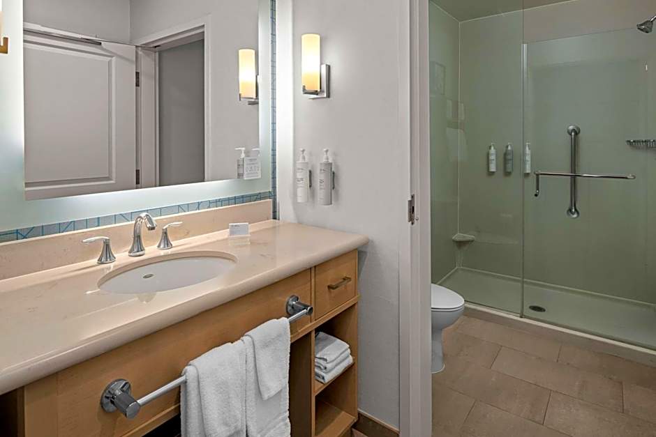 Homewood Suites by Hilton Anaheim Resort