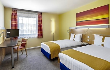 1 Double Bed with Sofabed