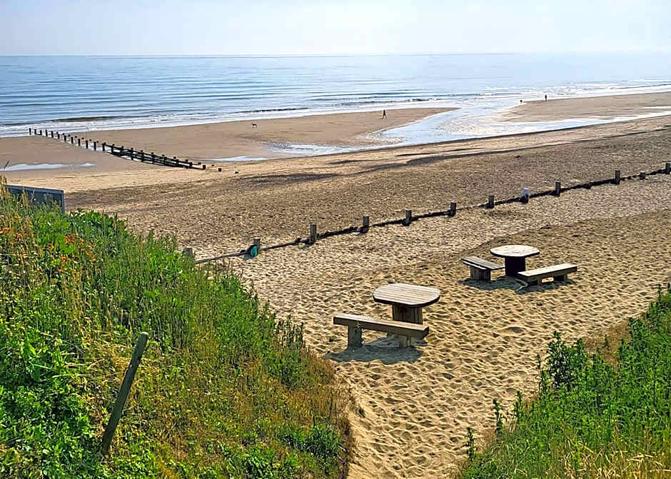 Castaways Beach Resort