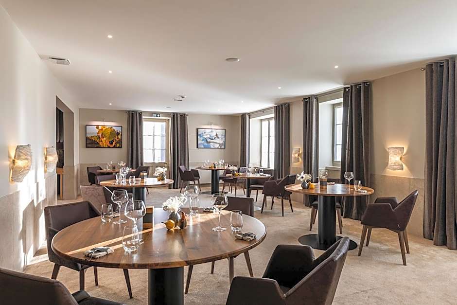 Auberge De Clochemerle