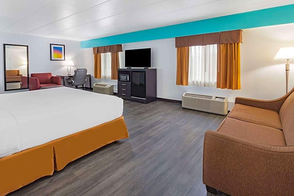 Days Inn by Wyndham Livonia/Canton/Detroit