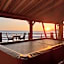 77 Sunset Plaza