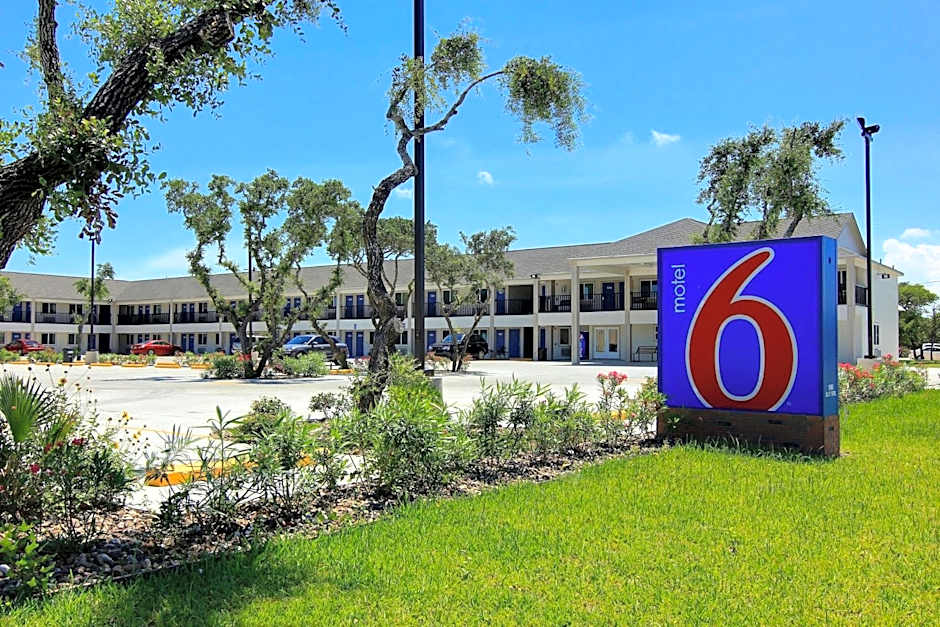 Motel 6-Rockport, TX