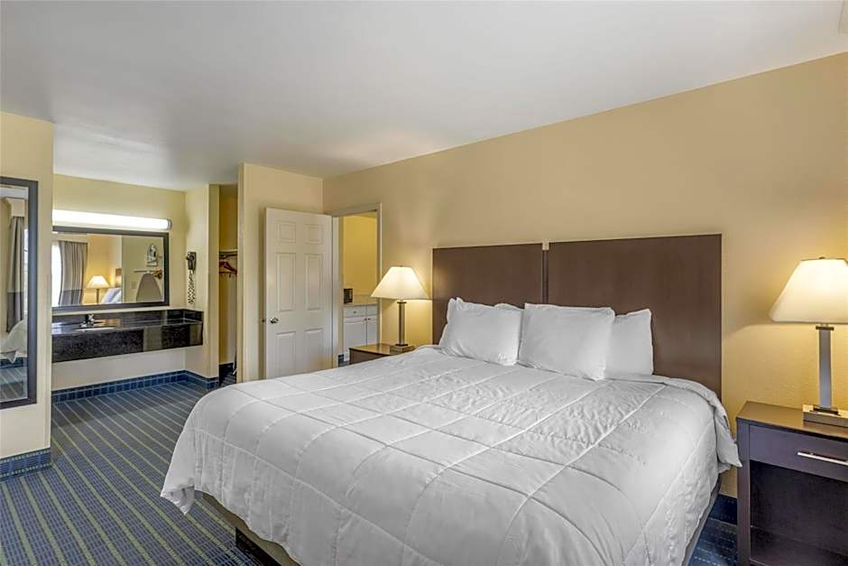 Best Western Parkside Inn