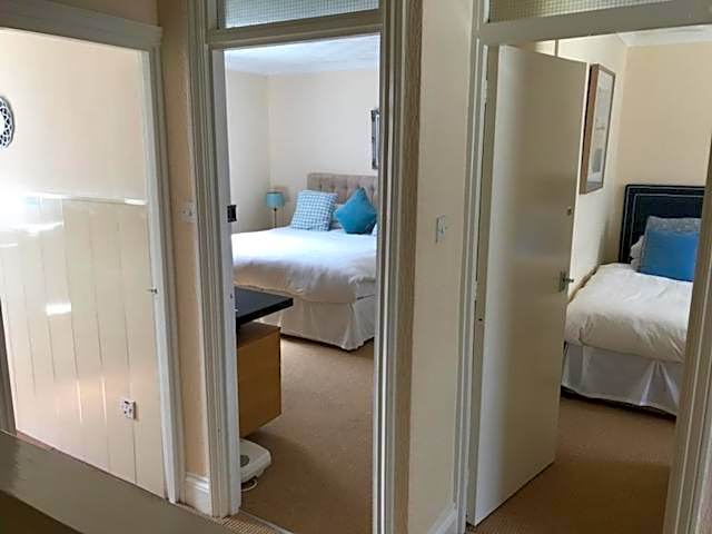 The Beaufort, Raglan