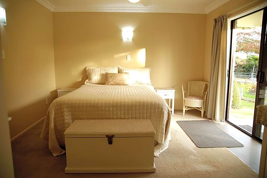 Somersal Bed & Breakfast