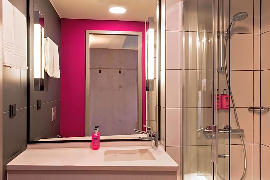 Moxy by Marriott Stuttgart Airport/Messe