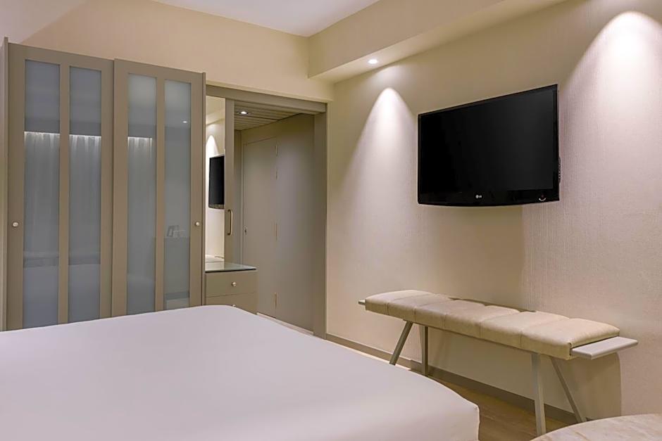 AC Hotel by Marriott Carlton Madrid