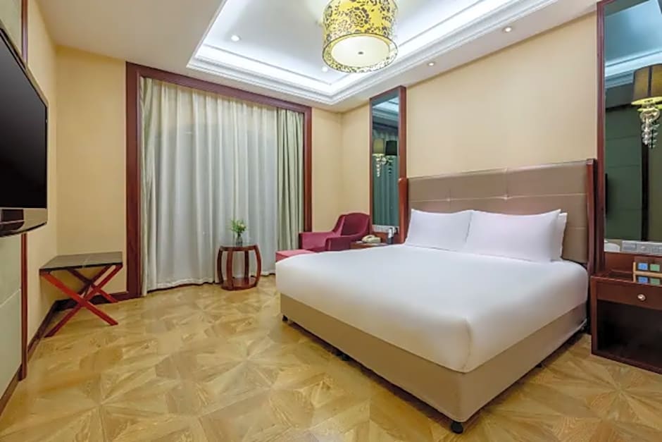 Chaohu Yuanzhou Haoting Hotel