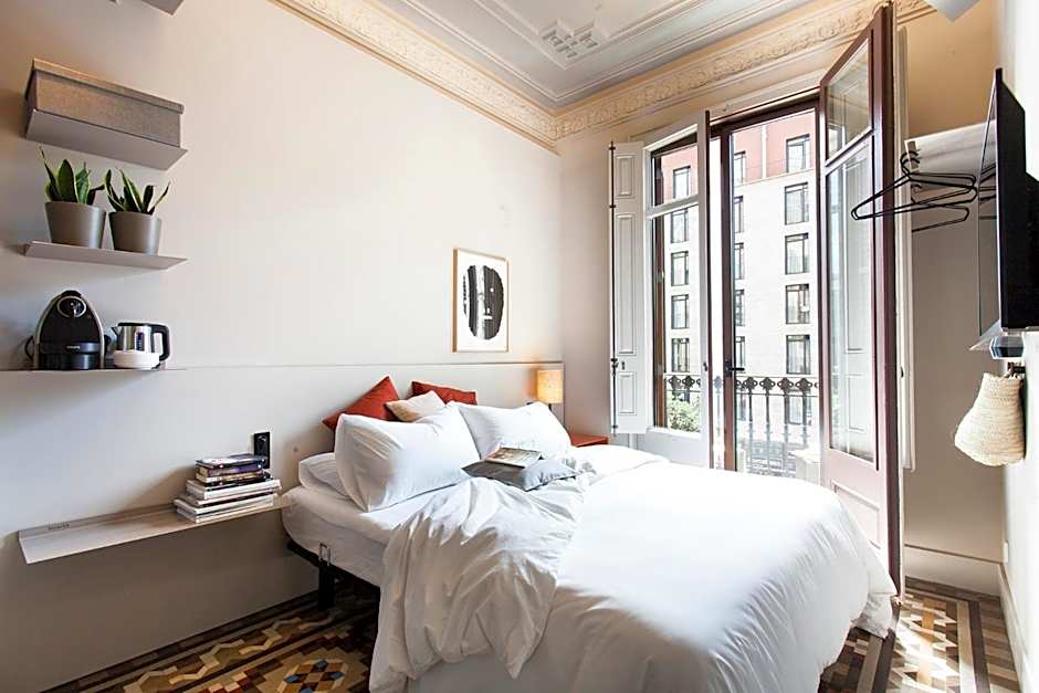 DestinationBCN - Universitat Rooms