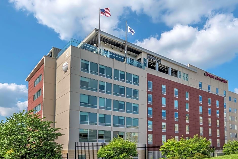 Hampton Inn By Hilton & Suites Fort Wayne Downtown