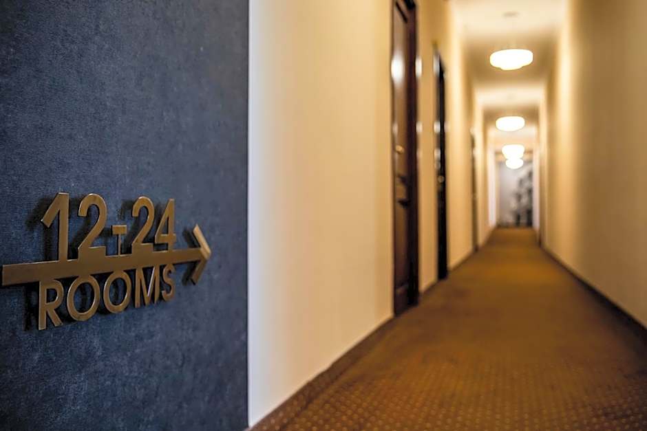 14 Floor Hotel