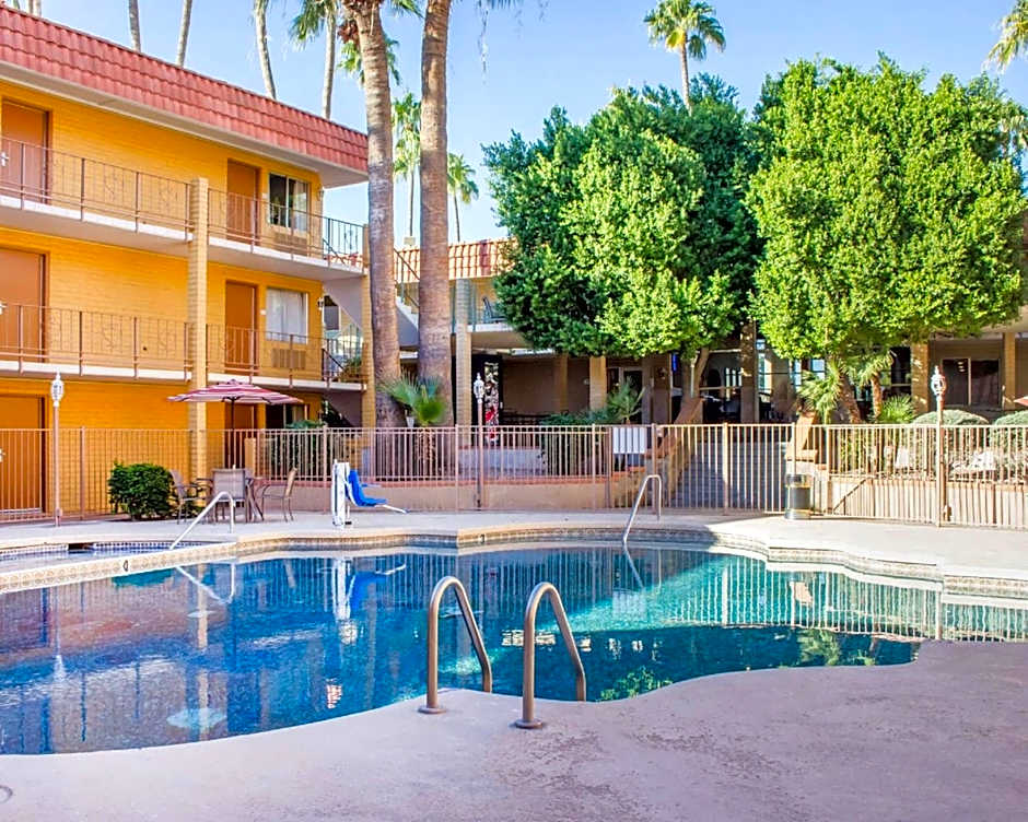 Ramada by Wyndham Tempe Near ASU