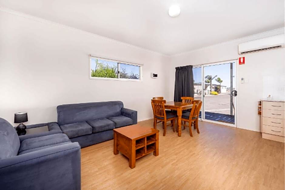 The Sundowner Cabin & Tourist Park