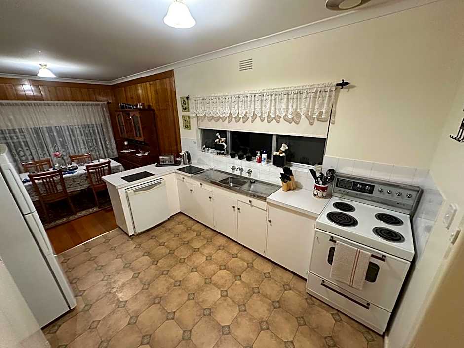 Admurraya House Bed & Breakfast