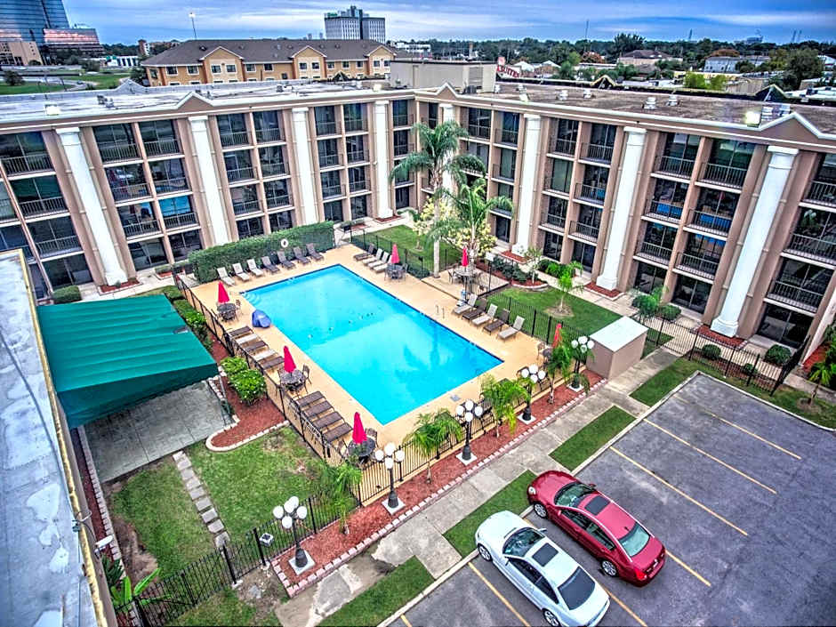 Ramada by Wyndham Metairie New Orleans Airport