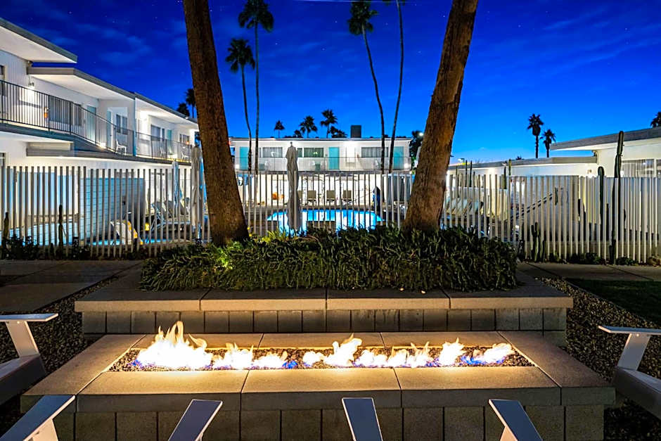 Skylark Hotel