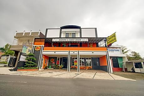 Capital O 90151 Guest House 180