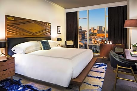 1 king bed with city view