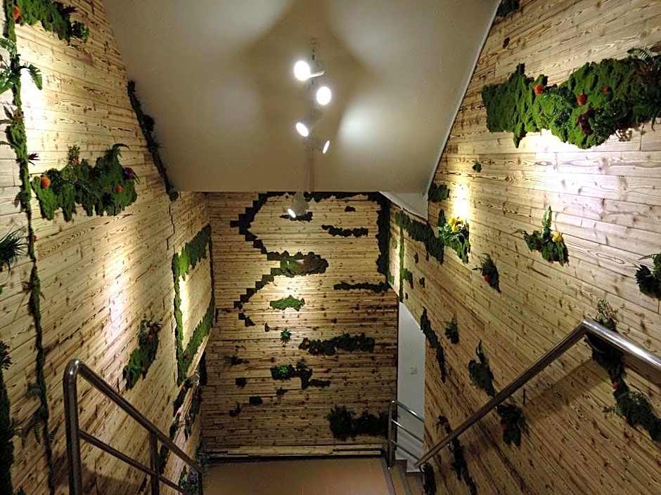 Top Garden Hotel