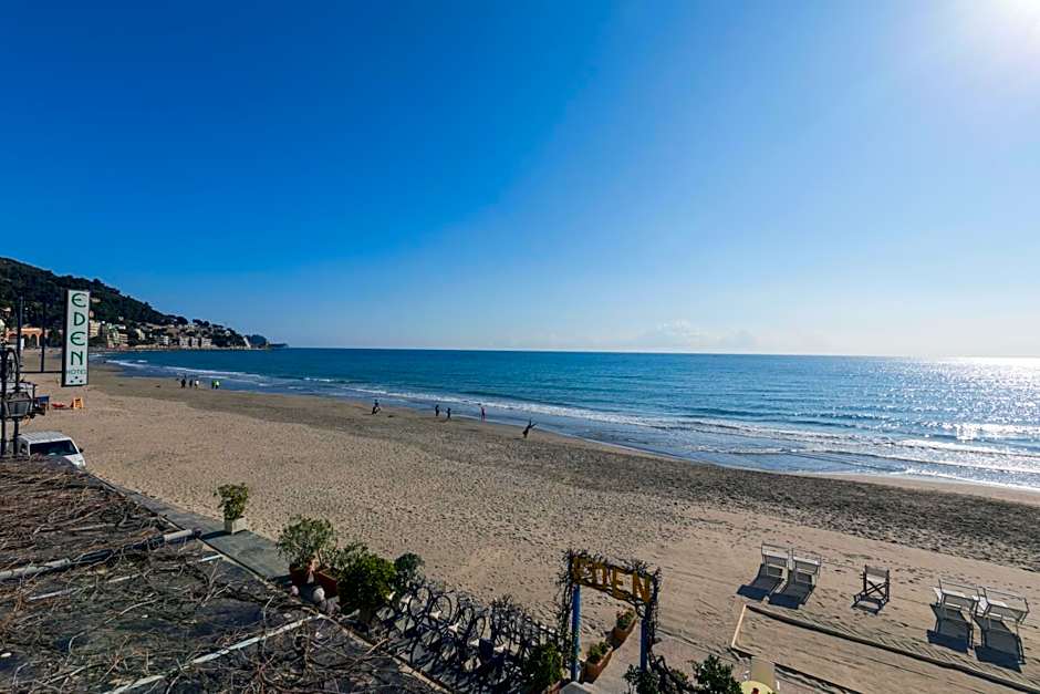 Hotel Eden Alaxi Hotels