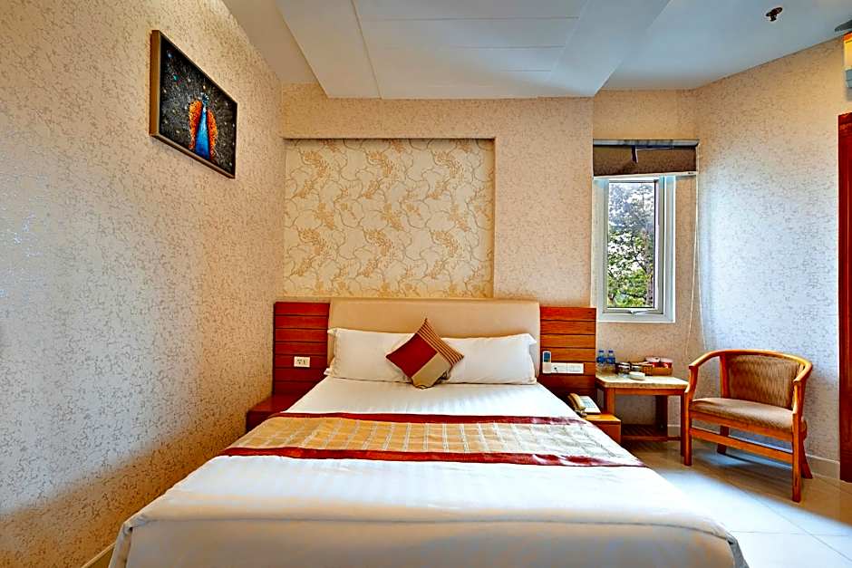 S79 Happy Hotel 7 Ly Thai To Street 