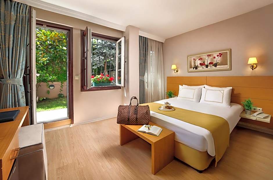 Photo 1 of 12 of Standard 1 Double Bed or 2 Beds
