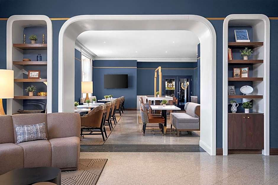 The Well House Hamilton, Tapestry Collection by Hilton