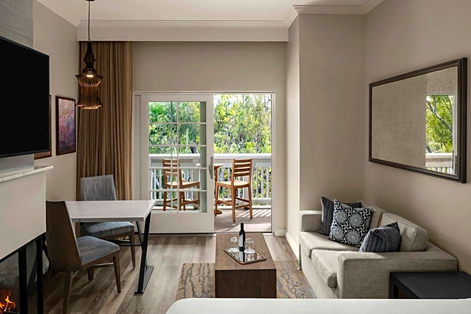 River Terrace Inn