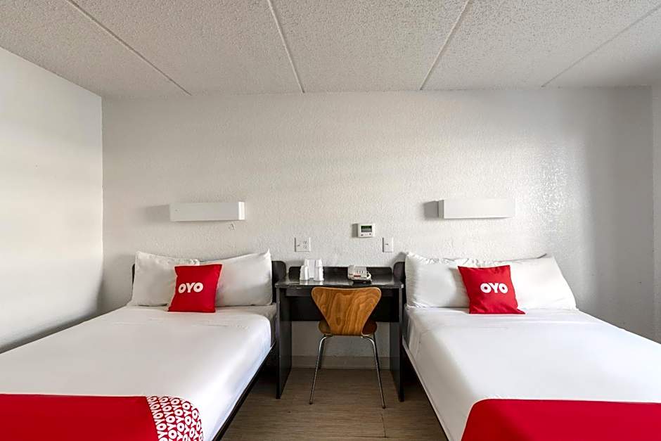 OYO Hotel Houston Katy Freeway