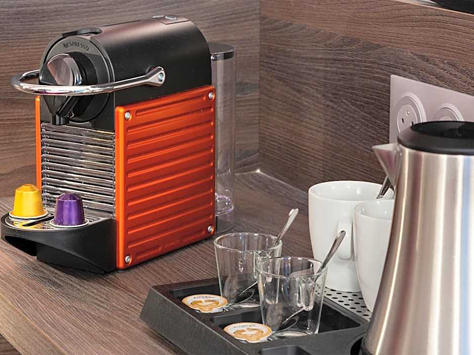 Hotel Roi Soleil Prestige Plaisir - St Quentin