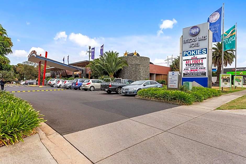Quality Hotel Taylors Lakes
