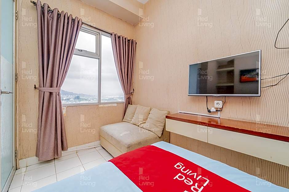 RedLiving Apartemen Easton Park Jatinangor - Rajes Room