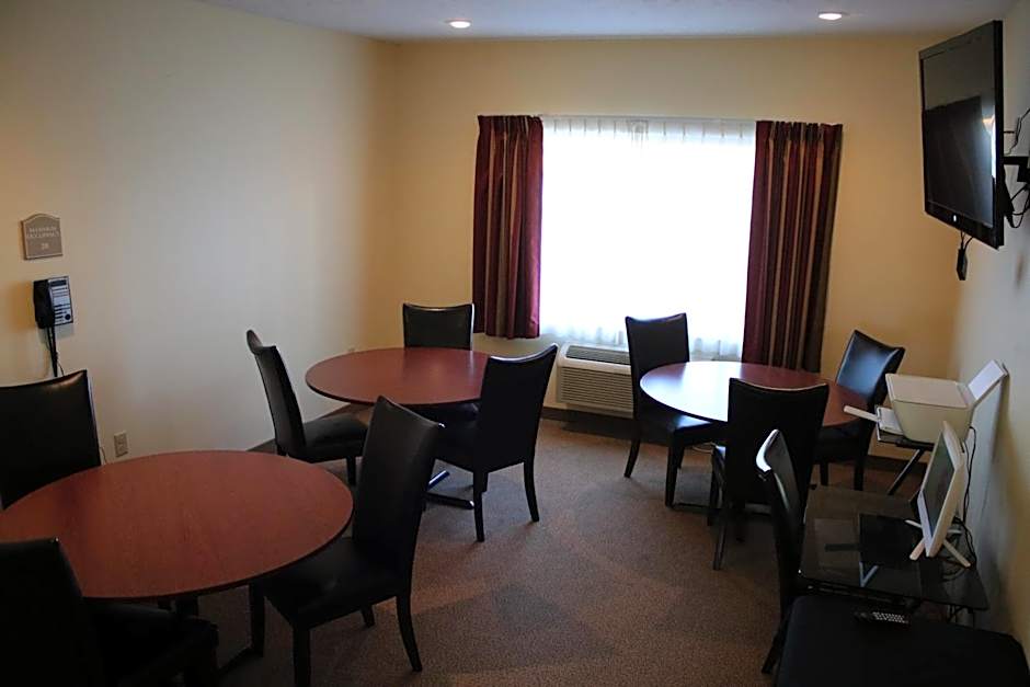 The Edgewood Hotel and Suites