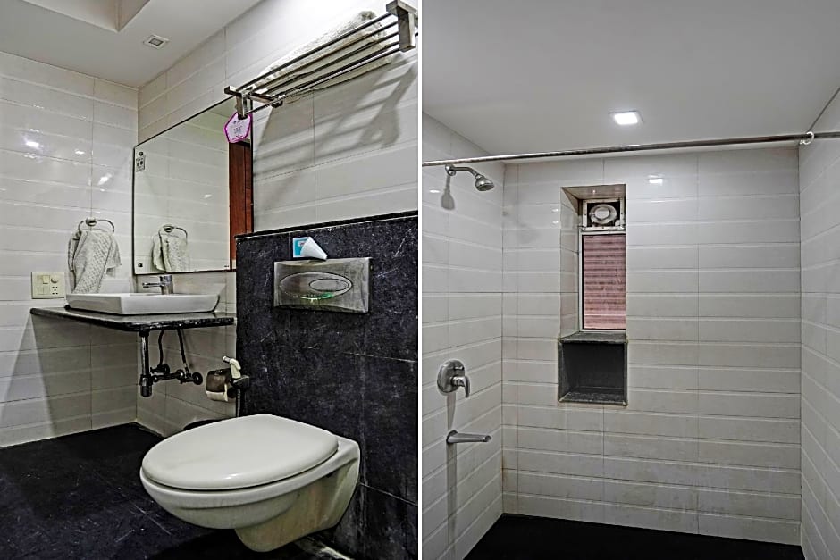 Qotel Noida 51 couple Friendly 