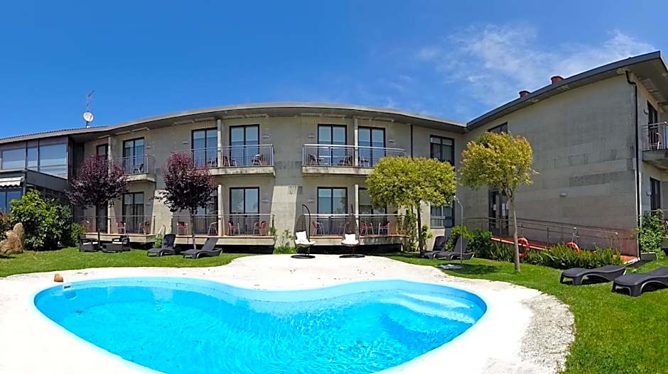 Photo 1 of 50 of Peregrina Hotel