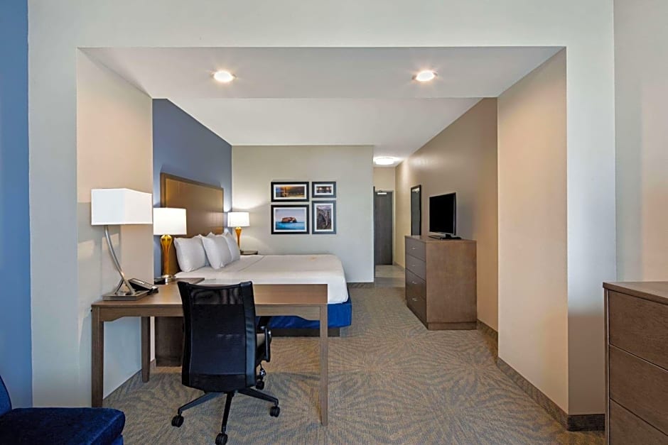 La Quinta Inn & Suites by Wyndham Morgan Hill -San Jose South