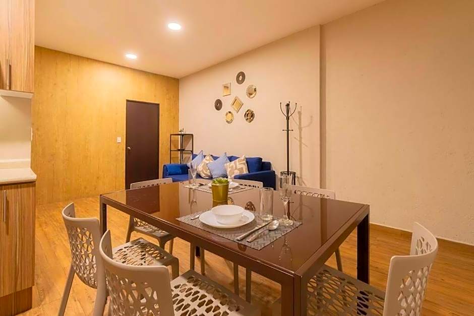 305 Dwntn Apt With AC and balconies fits 6 Rooftop