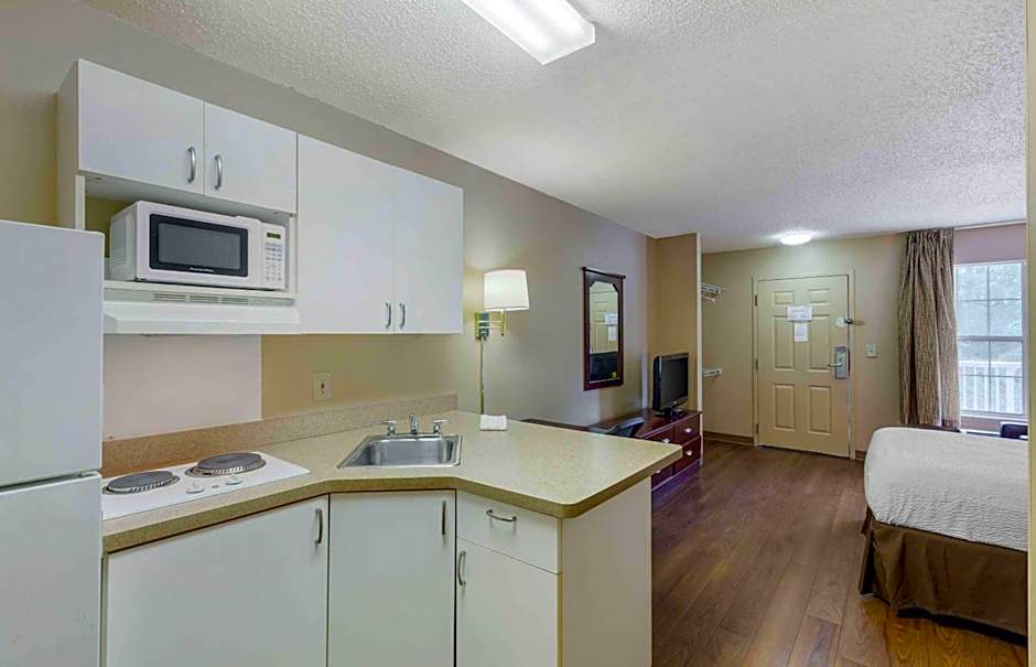 Extended Stay America Select Suites - Raleigh - RDU Airport