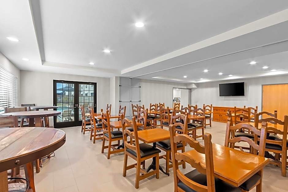 Red Lion Inn & Suites Goodyear - West Phoenix