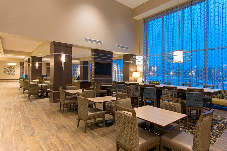 Hampton Inn & Suites Grand Rapids Downtown