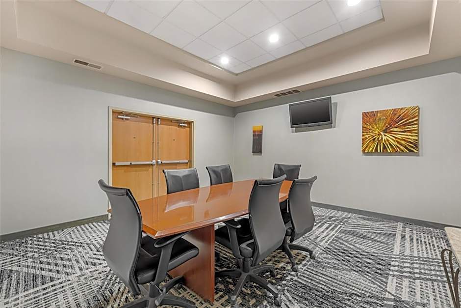Best Western Plus York Hotel & Conference Center