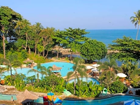 Hawaii Resort Family Suites