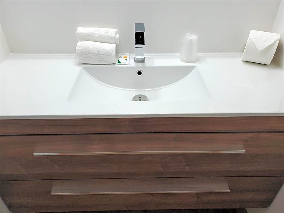 Knights Inn Colonial Fireside Inn