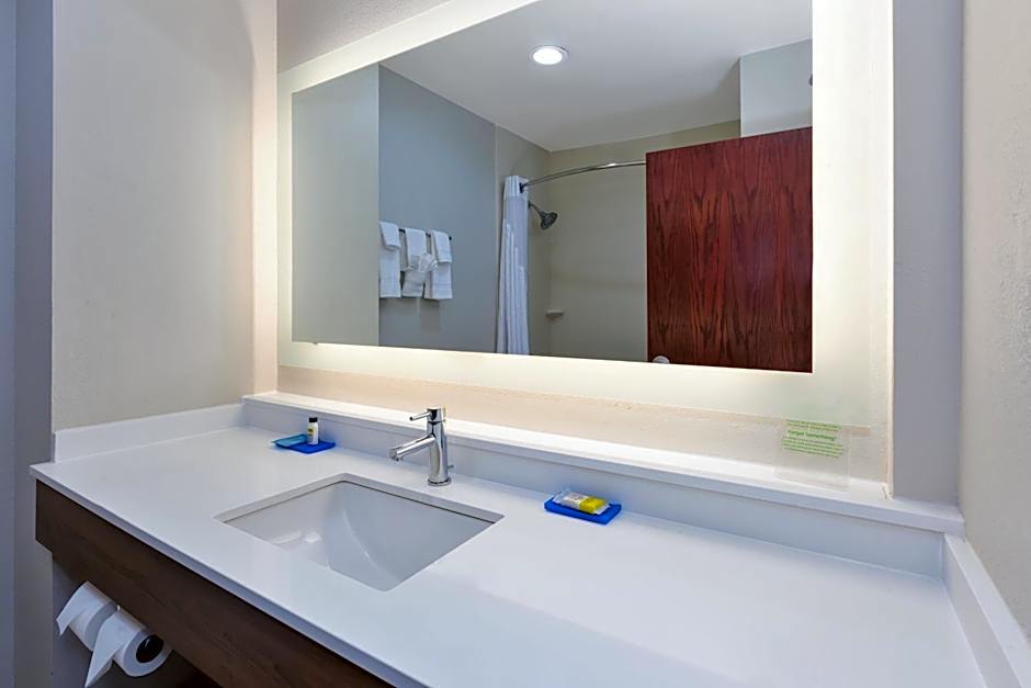 Holiday Inn Express & Suites Dayton South Franklin By IHG