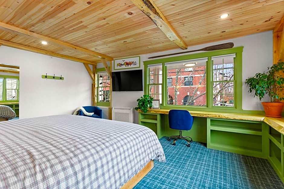 Downtown Camden Hotel