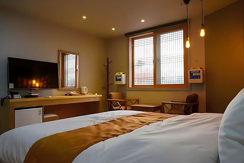 Jeonju Hwangsil Gwangwang Hotel