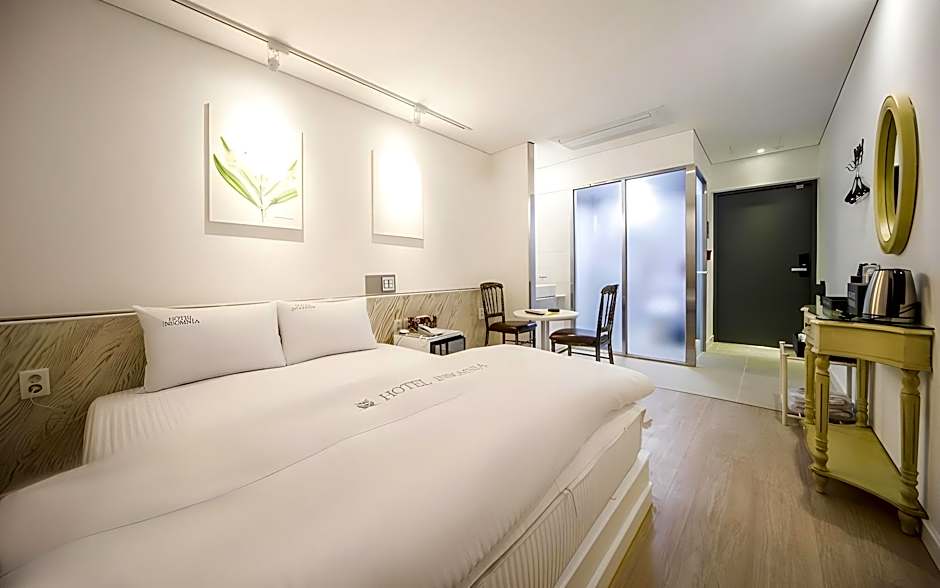 Hotel Insomnia